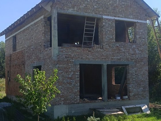 Будинок. Земельна ділянка з будинком Івано-Франківськ