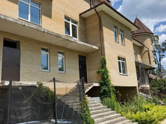 Продам Дуплекс у м.Буча поряд зі школою #2 та Академією Спорту Буча