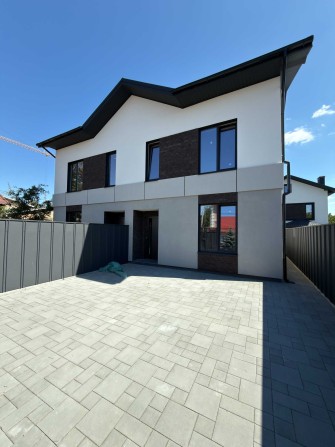 Продам Дуплекс в самому Центрі Міста. Газ. Парк Незнайко. 17 школа. - фото 1