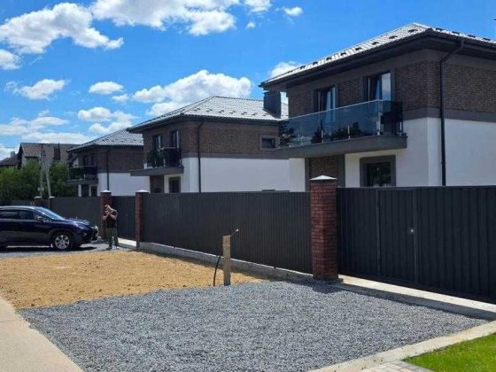 Будинки в центрі Бучі | 123 м² | 3,1–3,2 сотки | Газ | Централізовані комунікації Буча