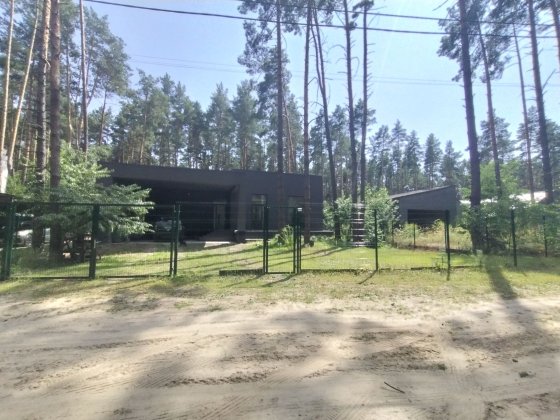 Продаж будинку в лісі VIP-клісу з ремонтом під Києвом Дарницький р-н Бориспільський напрям Київ