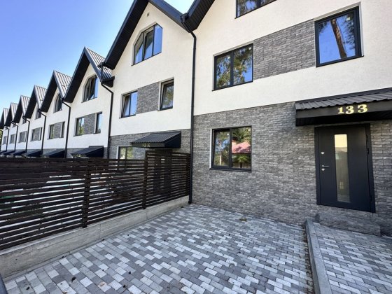 • Без комісії | Продам | Буча | Таунхаус 120 м² на 1,2 сотки, газ, міські комунікації | від власника Буча