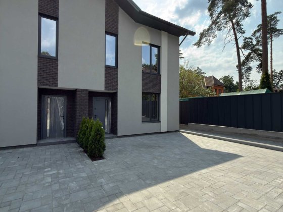 Продам Таунхаус. Центральний Парк. Газ. 2 Паркомісця. Готові Документи