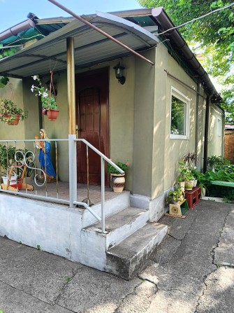Продам два дома на одном участке - фото 1