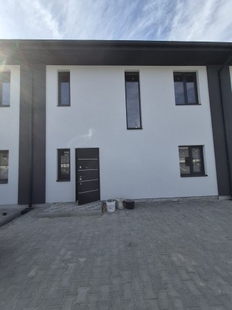 Таунхаус в Ірпені з унікальним плануванням, розтермінування, без комісії, велика ділянка - фото 1