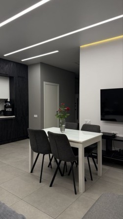 Продам таунхаус з новим дизайнерським ремонтом Центр Ірпеня - фото 1
