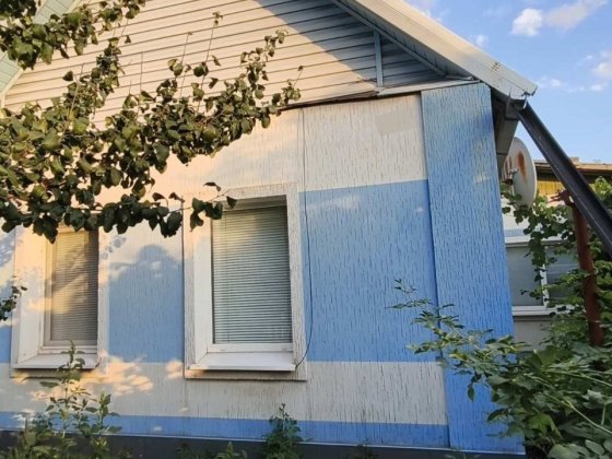 КАПІТАЛЬНИЙ БУДИНОК З ГАРАЖЕМ, госпблоком та садом на Божедарівці Кривий Ріг