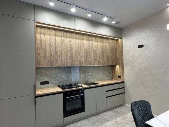 Продам будинок з ремонтом в місті Ворзель, 100 м², ділянка 4,5 сотки — 195 000 $. Без Комісії Для По Буча