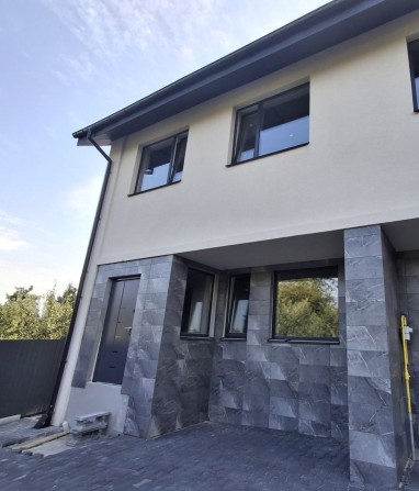 Продаж!Новий будинок 130 м2 з власною парковкою в ЦЕНТРІ м.БУЧІ з ГАЗОМ! - фото 1