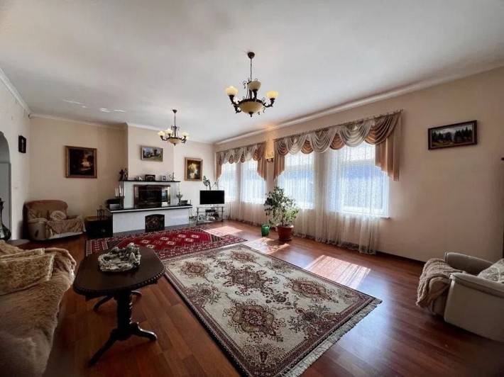 Продаж будинку поруч із Бучанським міським парком, 33 сотки землі - фото 1