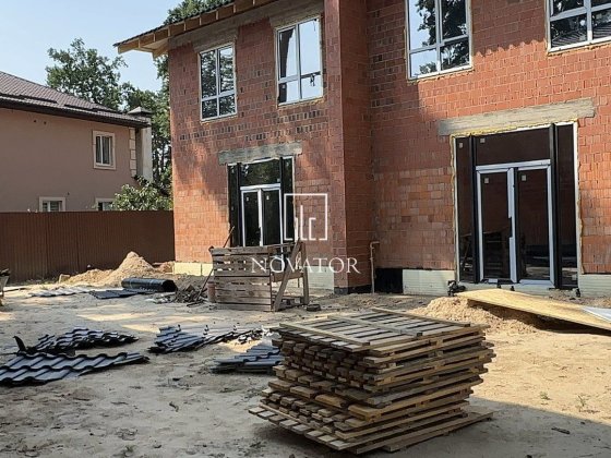 Продам Дуплекс з підвалом (укриття), Буча, центр, поруч супермаркет Новус, McDonald’s, 170м2, 2.5 со Буча