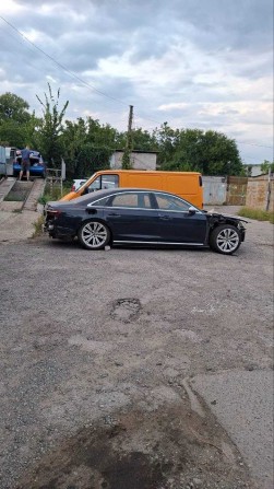 S 8 продам свою 2020г  обмен Дом квартира в Харькове - фото 1