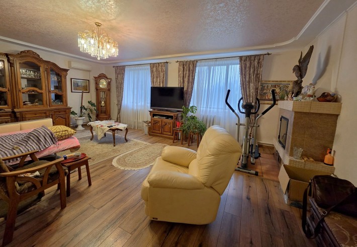 Продажа капитального дома 227 м² в заповедной зоне «Скели МОПРа» (Центрально-Городской р-н) ул. Тара - фото 1