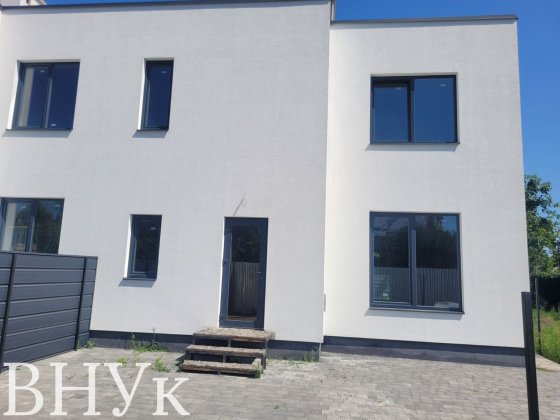 Продам сучасний таунхауз земельна ділянка у подарунок ! Торг під будь яку програму! Луцьк
