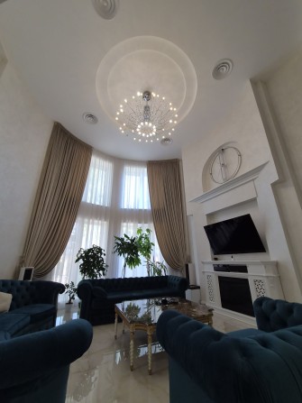 Продаж будинку. Топова пропозиція. Ремонт. Центр. Паркова зона. - фото 1