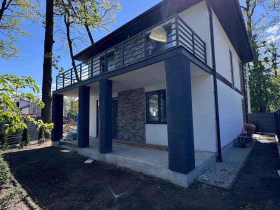 Продаю окремий будинок з центральними комунікаціями в Ірпені , Є ГАЗ,поруч парк Незнайки та Централь Ірпінь