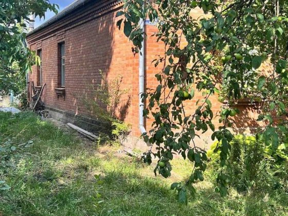 Продаж будинку.Ружична. Зручності і комунікації у будинку. Продаж під держ.програми. Хмельницкий