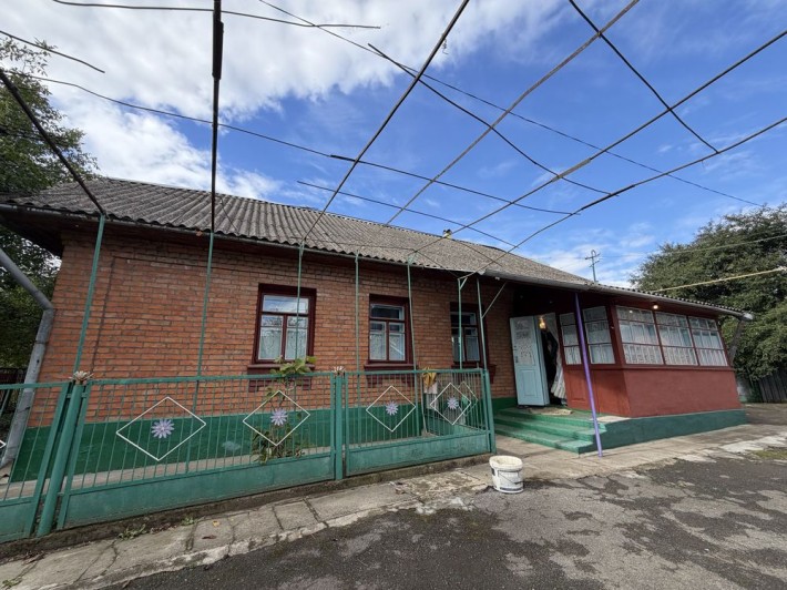 Продаж доглянутого добротного будинку - фото 1