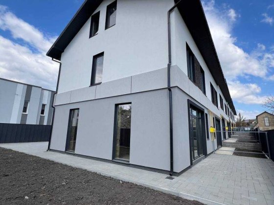 Продаж Кутовий Таунхаус Ірпінь 2,7 сотки, газ, центральні комунікації, простора земельна ділянка, ши Ірпінь