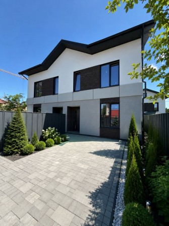 Продам газифікований дуплекс біля парку «Незнайко»! Центральні комунікації, зручна локація, зелений  - фото 1