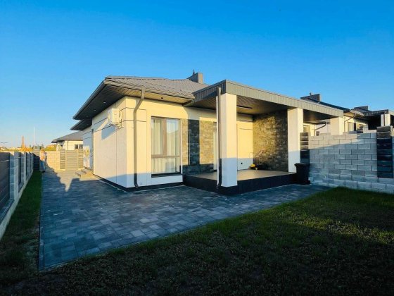 2-кімнатний котедж 80 м² з ремонтом, меблями та технікою | Масив Гармонія Рівне