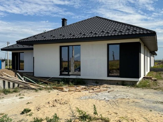 Продаж котеджу дуплексу | район Льонокомбінату 81 000$ Рівне