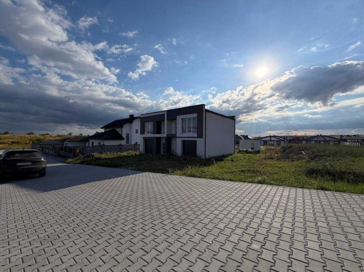 3-кімнатний котедж 110 м² з гаражем та 5 сотками у масиві Макарова - фото 1