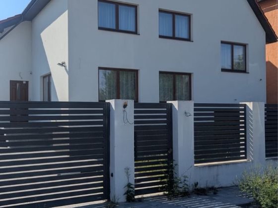 Продаж  нового просторого будинку мкр. Східний  ( можна на 2 сімʼї) в  Ужгороді, ділянка 10,5 соток Ужгород