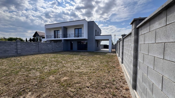 Продам котедж. Ділянка 5 сот. Паркан по периметру. масив Київський - фото 1