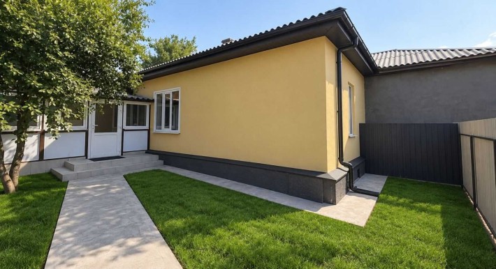 Продаж будинку в тихому центрі - фото 1