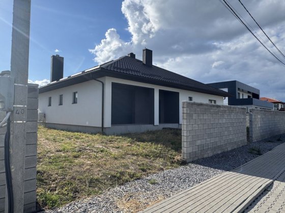 Будинок на Газовику Рівне