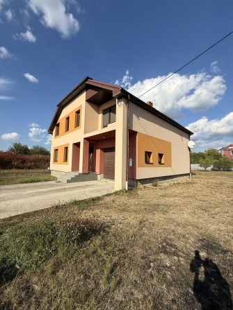 Продаж будинку м.Ужгород р-н Східний , з ремонтом , готовий до заселення, 7 хв.до центра міста - фото 1
