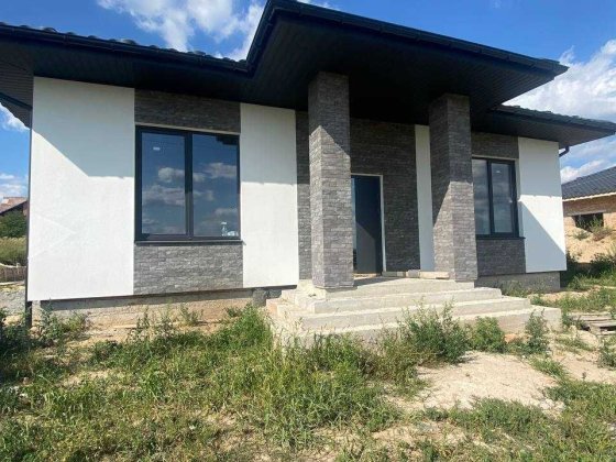 Продам сучасний будинок після забудовника, 3 кімнати, ділянка 6 соток Рівне