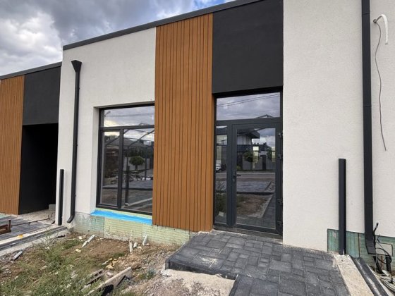 Котедж 109 м² у Рівному | 3 кімнати | 2,4 сотки | $95 000 Рівне