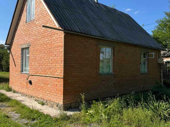 Будинок з ділянкою 15 соток на Він.Хуторах