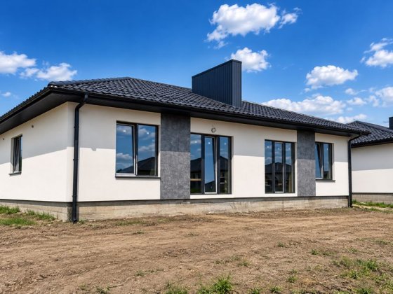 Продаж котеджу з комунікаціями Рівне