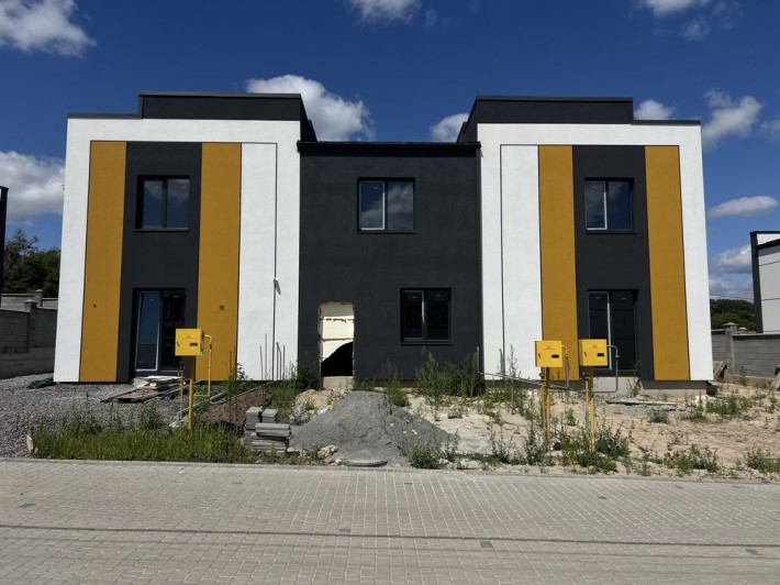 Продам котедж з міськими комунікаціями + газ , район Ювілейний , позаду Дріади , район авторинок , б - фото 1