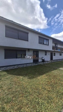 Продаж будинку близько з центром - фото 1