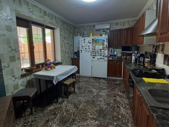 Продам капітальний будинок в районі пр Металургів Днепр