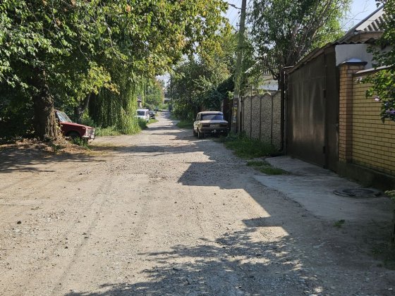Продам частину  будинку  на лівому березі Днепр