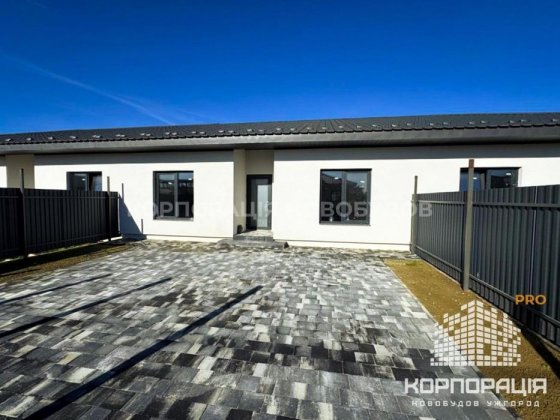 Продаж котеджу (середній), 108 м2, ділянка 2.5 сотки, р-н Садовий Ужгород