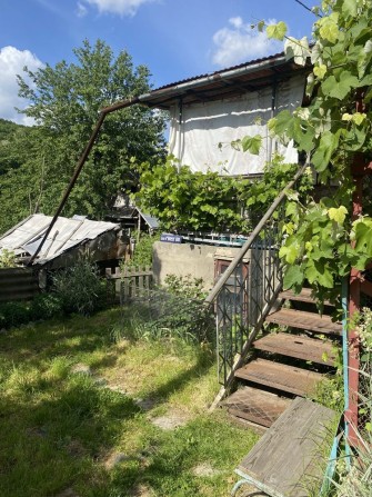 Продаж частини будинку з виходом до річки - фото 1