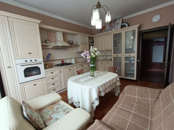 Продаж дуплекса П'ятничани з гаражом Винница