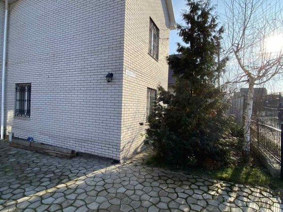 Продам дачу. Соловьиная роща.  6 соток,  122 кв.м Вода круглый год, интернет. Все подробности по тел Запоріжжя