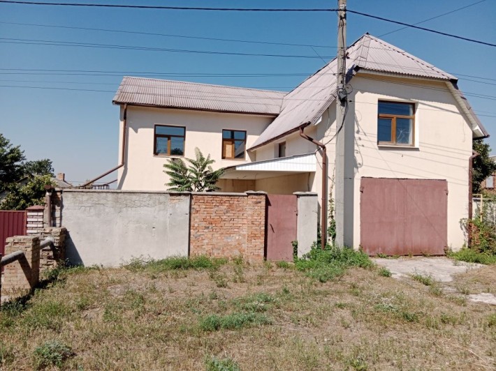 Продам двоповерховий будинок 215м² - фото 1
