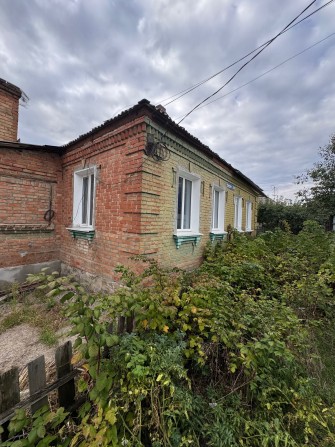 Продається пів будинку окремий двір - фото 1