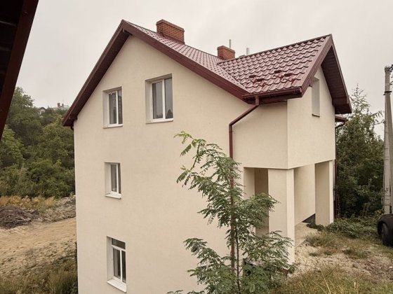 Продаж будинку з частковим ремонтом,вул Кривчицька дорога. Львов