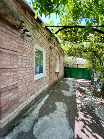 Будинок р-н НовоОлексіївка, літня кухня + гараж - фото 1