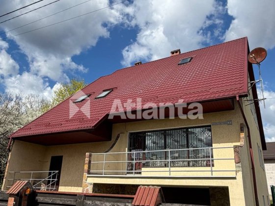 Продаж будинку по вул. Сеньковича  у приватному секторі Львов
