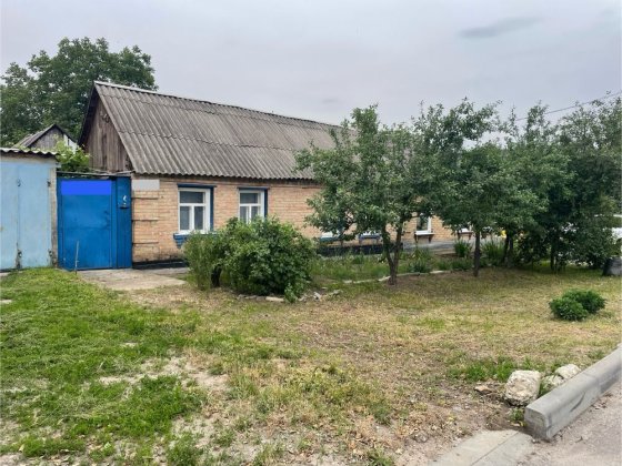 Пів будинку біля АТБ Катранівка Кропивницкий